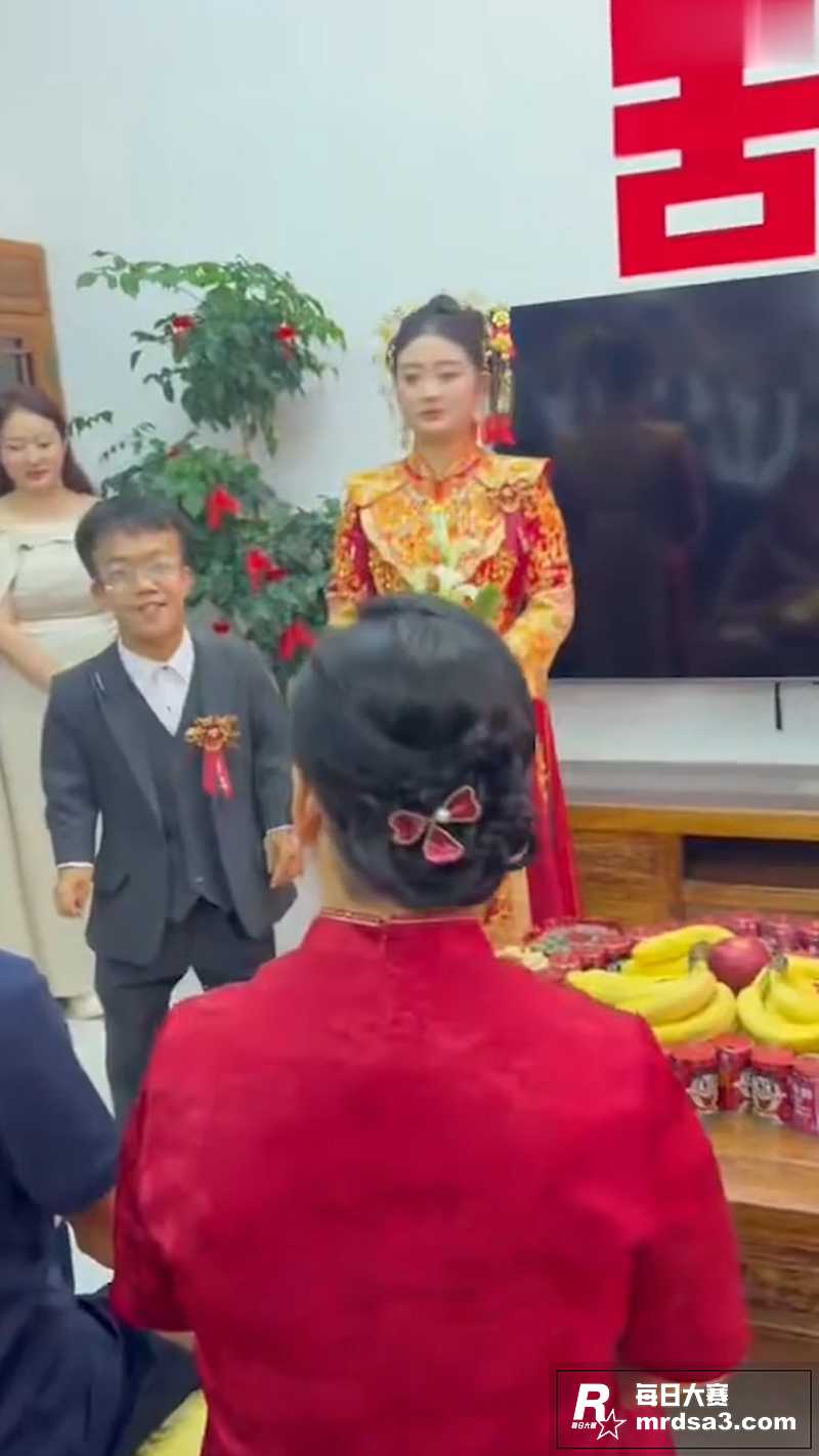 当代武大郎 侏儒症大相关图片2