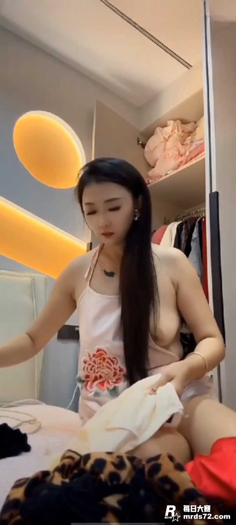 抖音快手最新网红闪现相关图片2