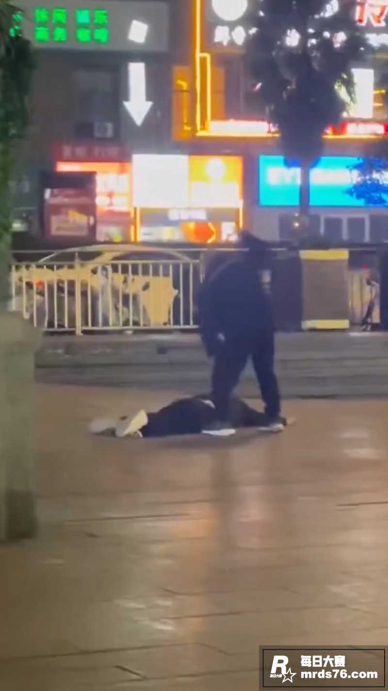 贵阳花果园1号楼下杀相关图片4