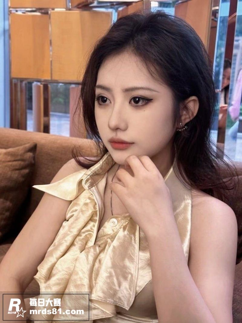 高颜值性感少妇 出轨相关图片1