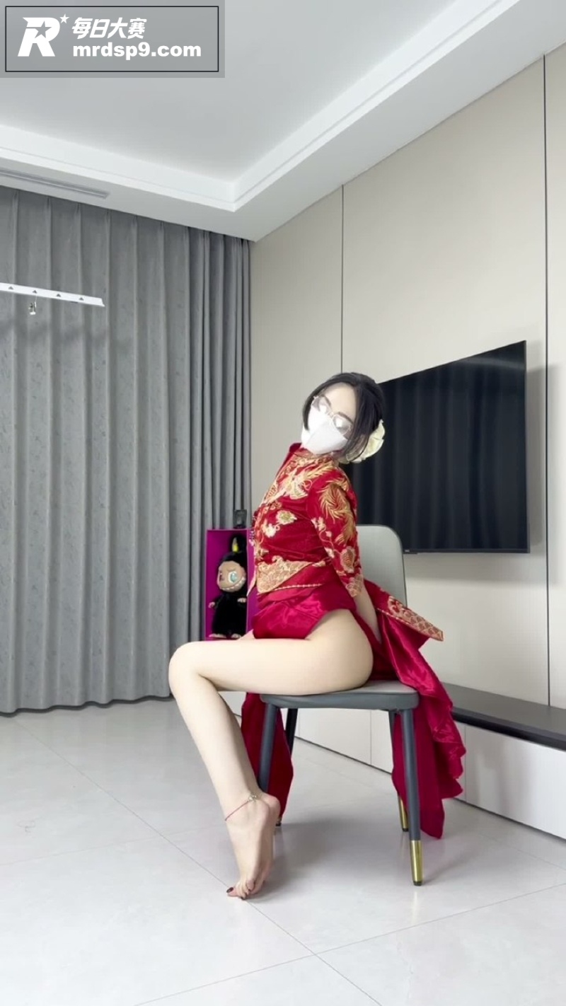 微博足控女神 媚娘白相关图片2