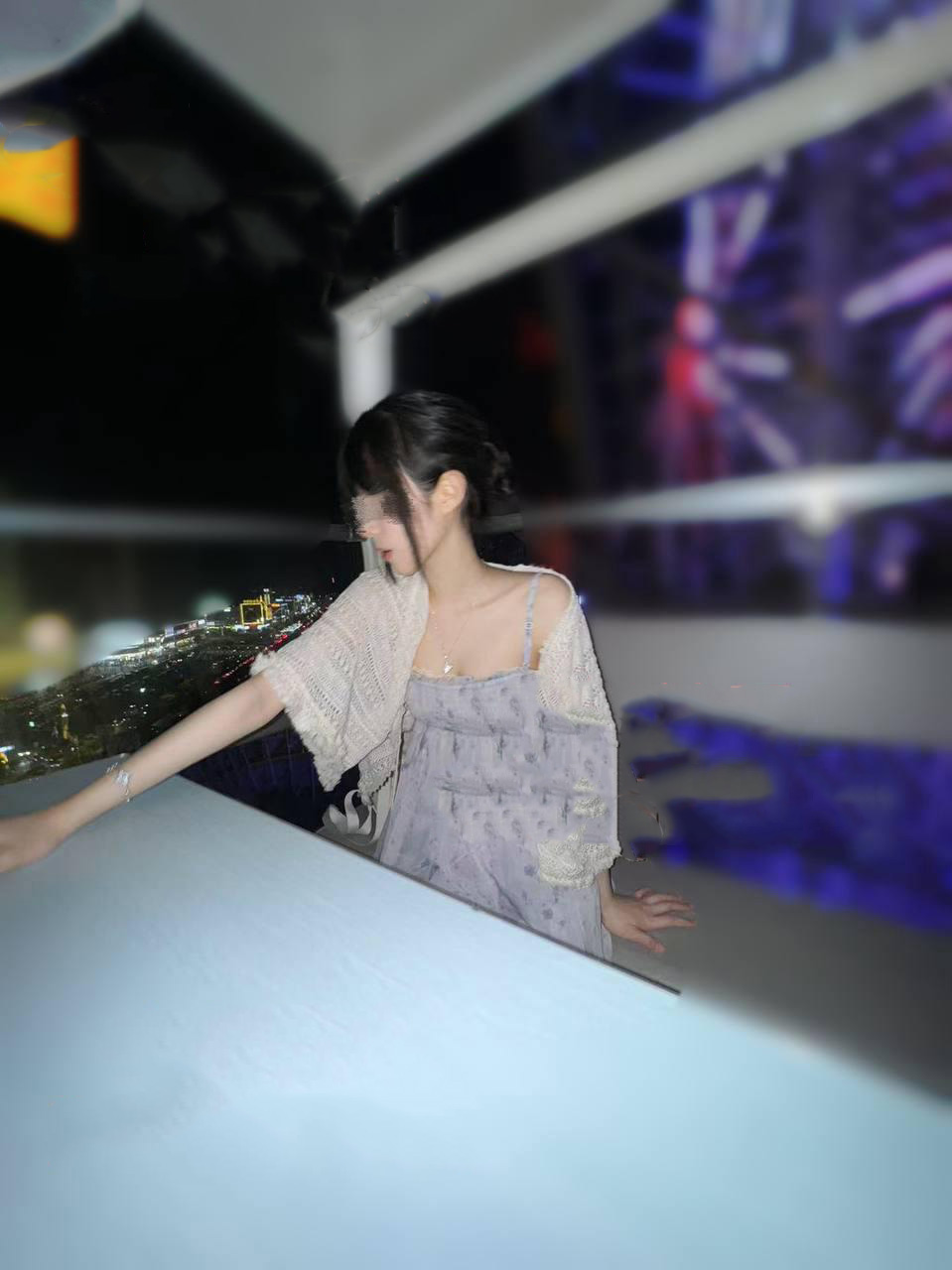 海角社区 意淫自己妹相关图片1