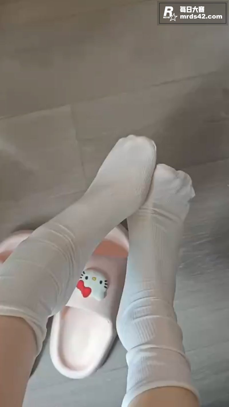 抖音足控网红 小优 相关图片2