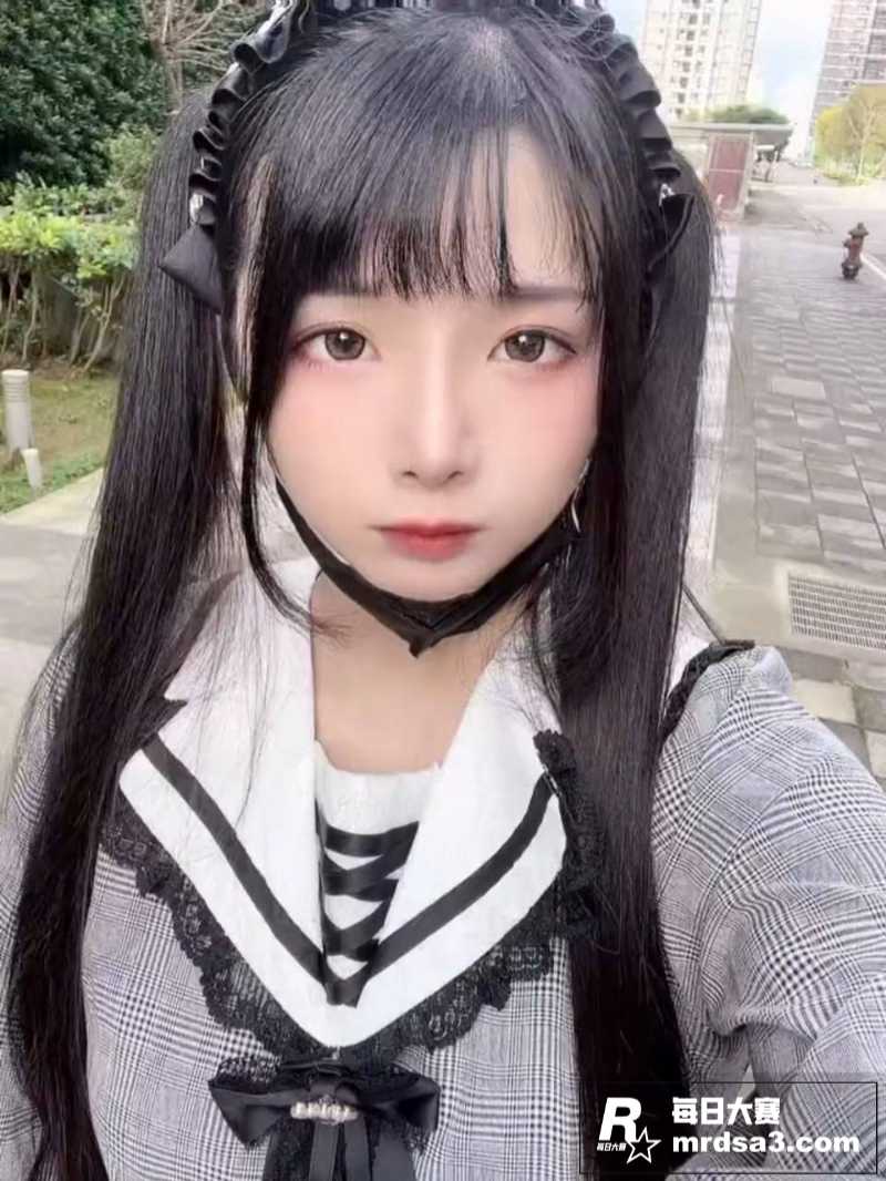日本超火露出美少女博相关图片5