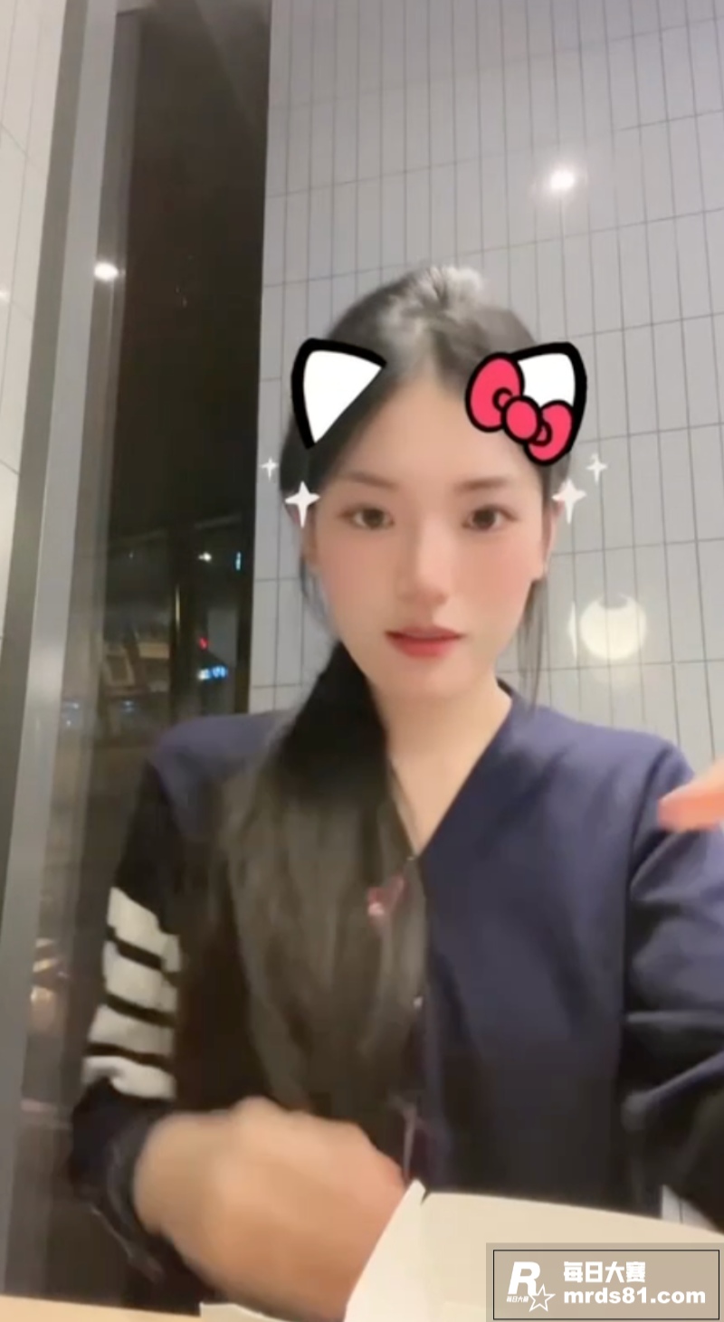 武汉晴川学院高颜值学相关图片6
