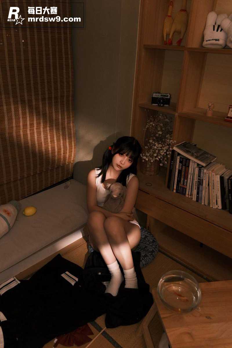 推特高颜值美乳翘臀福相关图片18