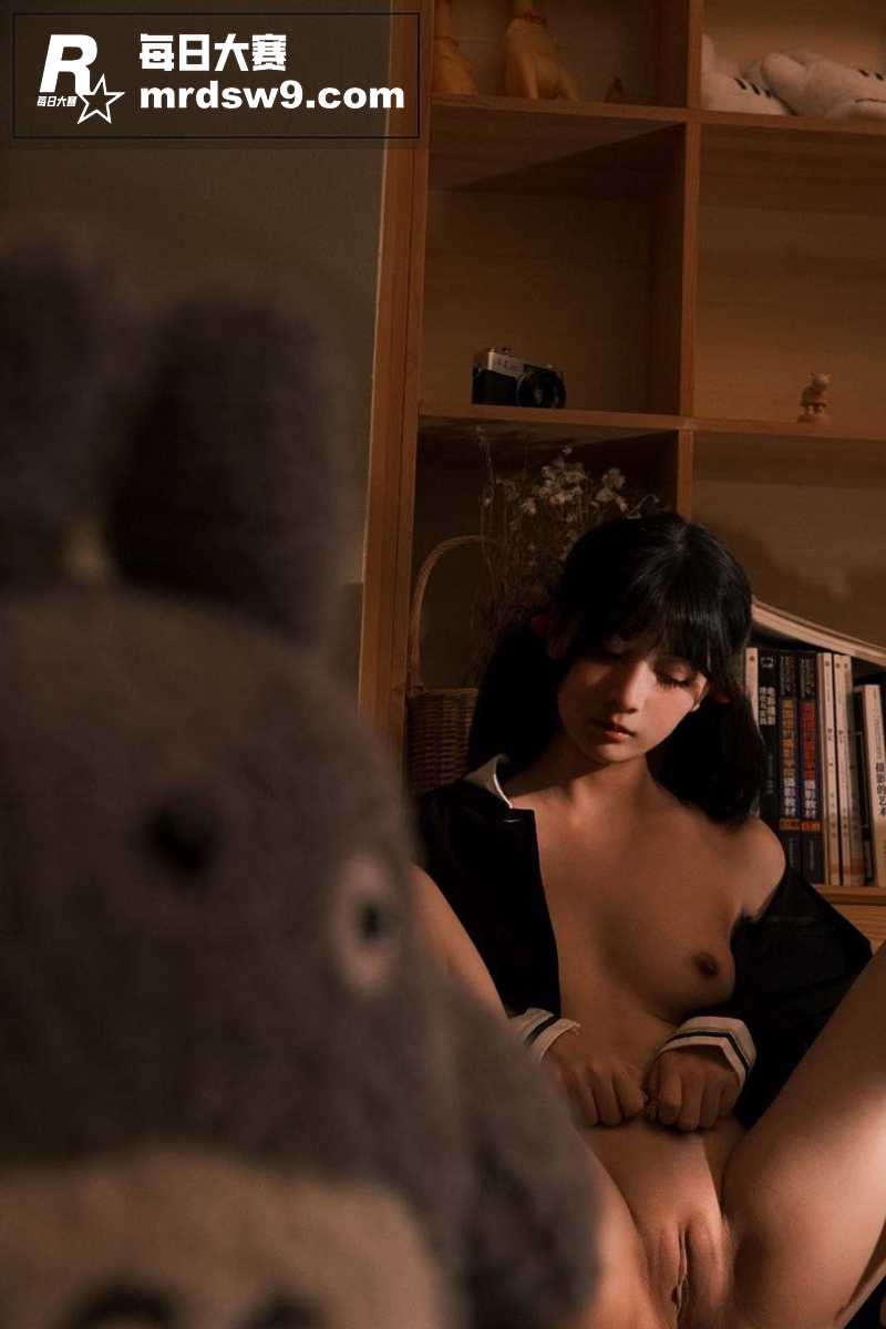 推特高颜值美乳翘臀福相关图片20