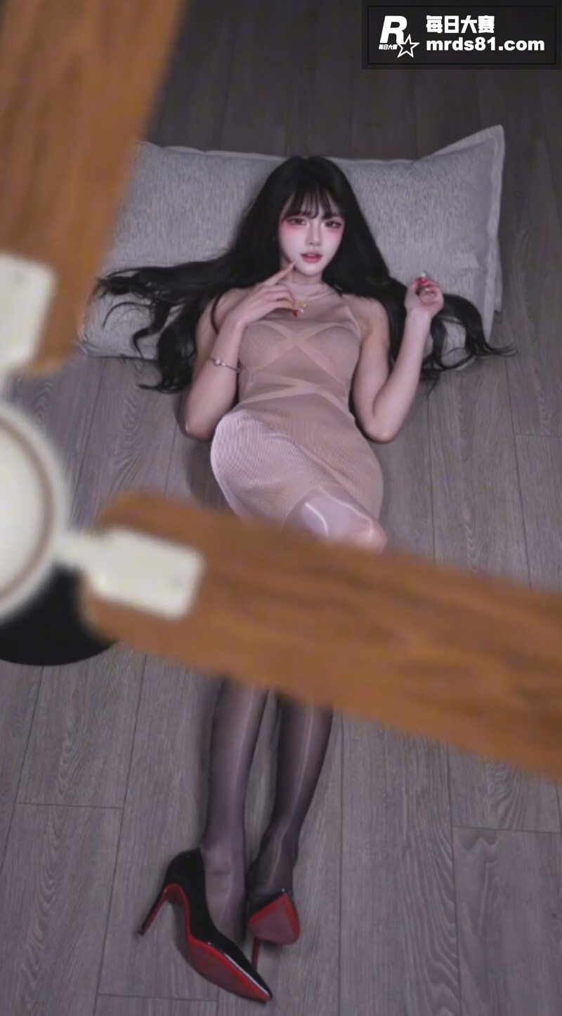 抖音超火风扇变装合集相关图片3