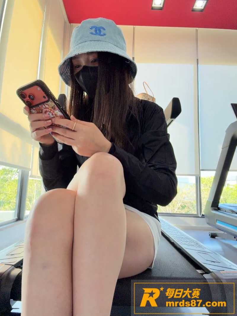 ST站女主播Luck相关图片3