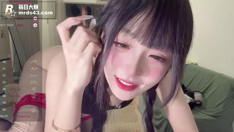 ST站高颜值纯欲女神相关图片3