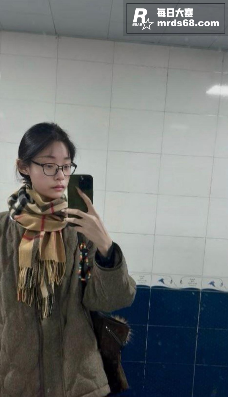 山东极品反差女大学生相关图片3