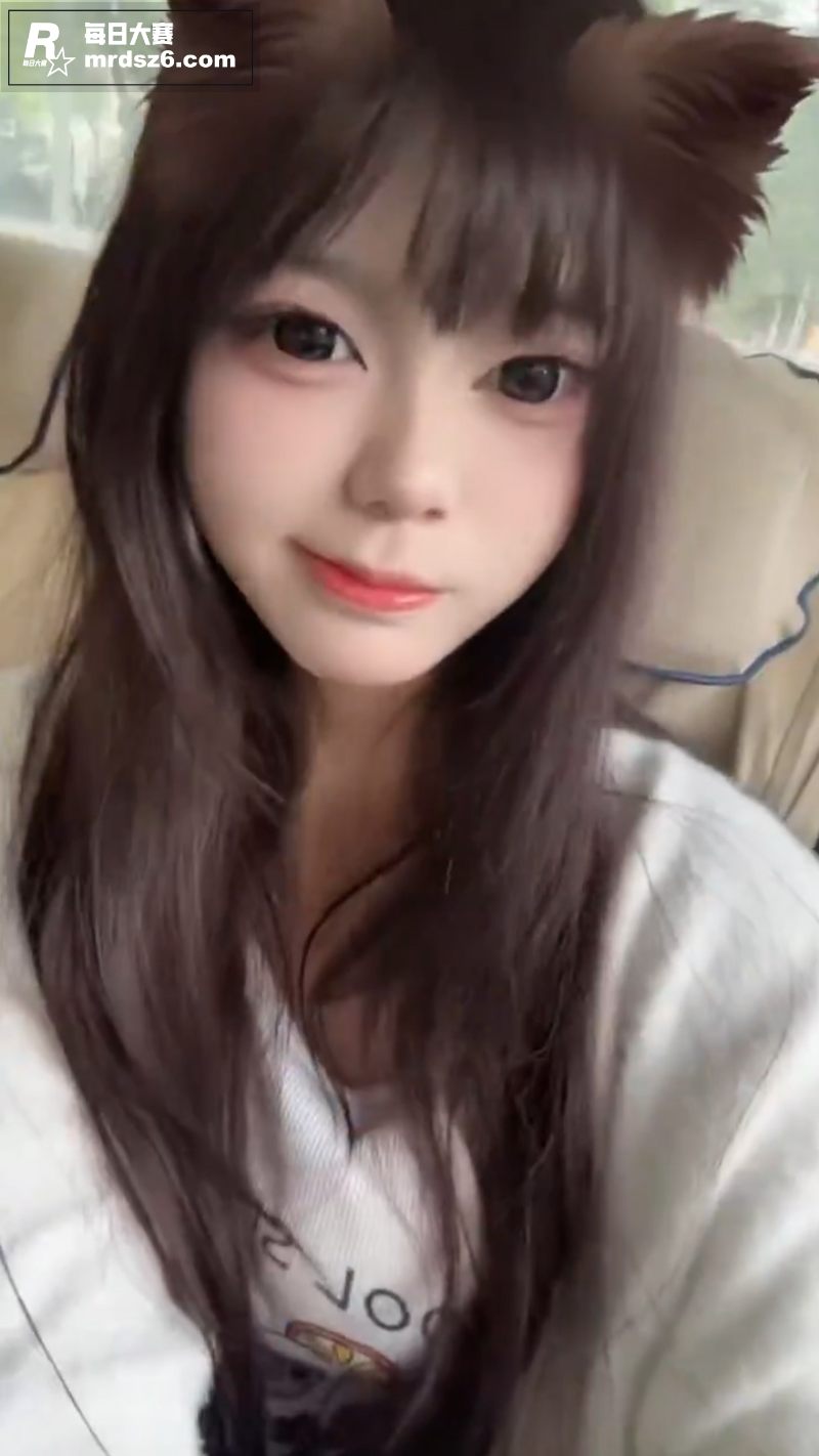 7推特反差萝莉 少主相关图片2