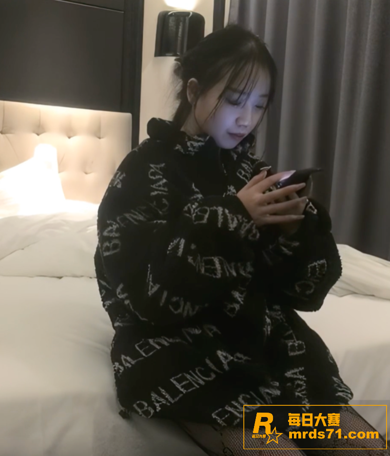 文轩探花 约了个反差相关图片1