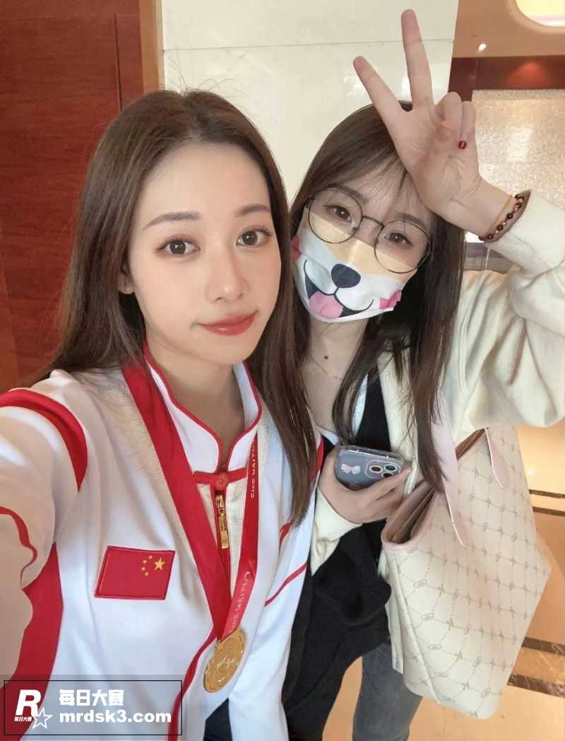 抖音小网红 小算会发相关图片3