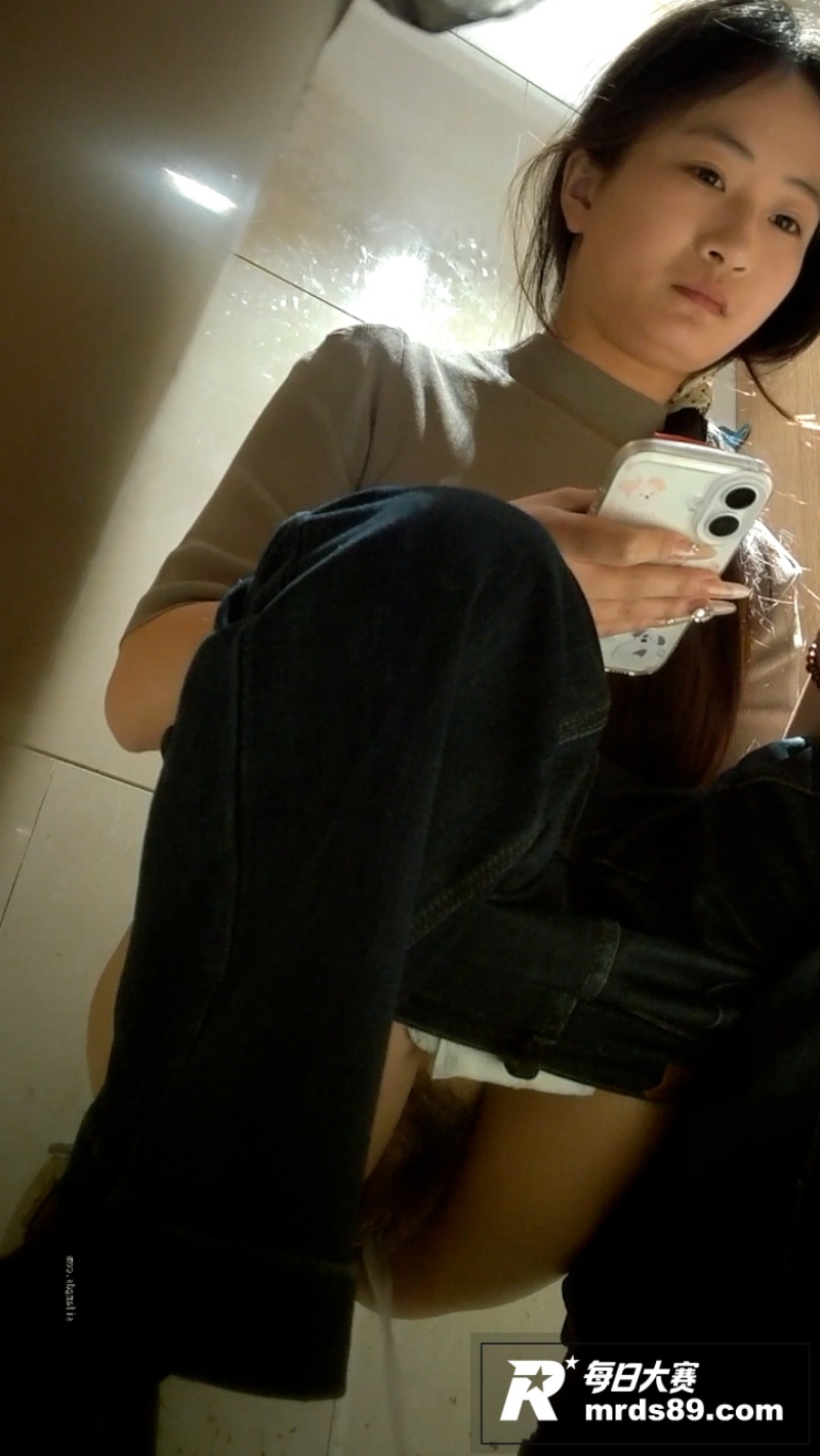 精品KTV厕所偷拍 相关图片3