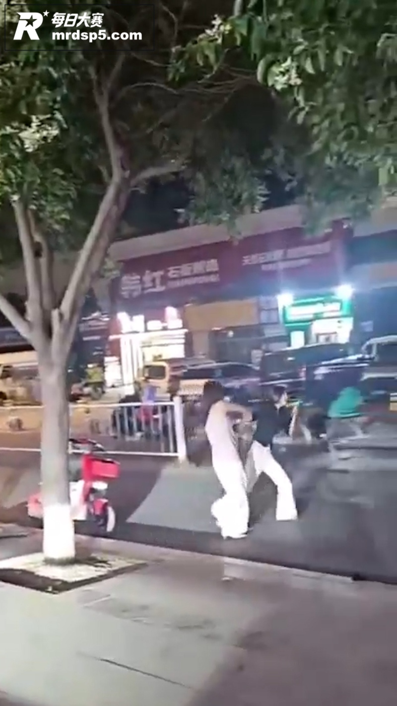 河北街头抓小三现场！相关图片7