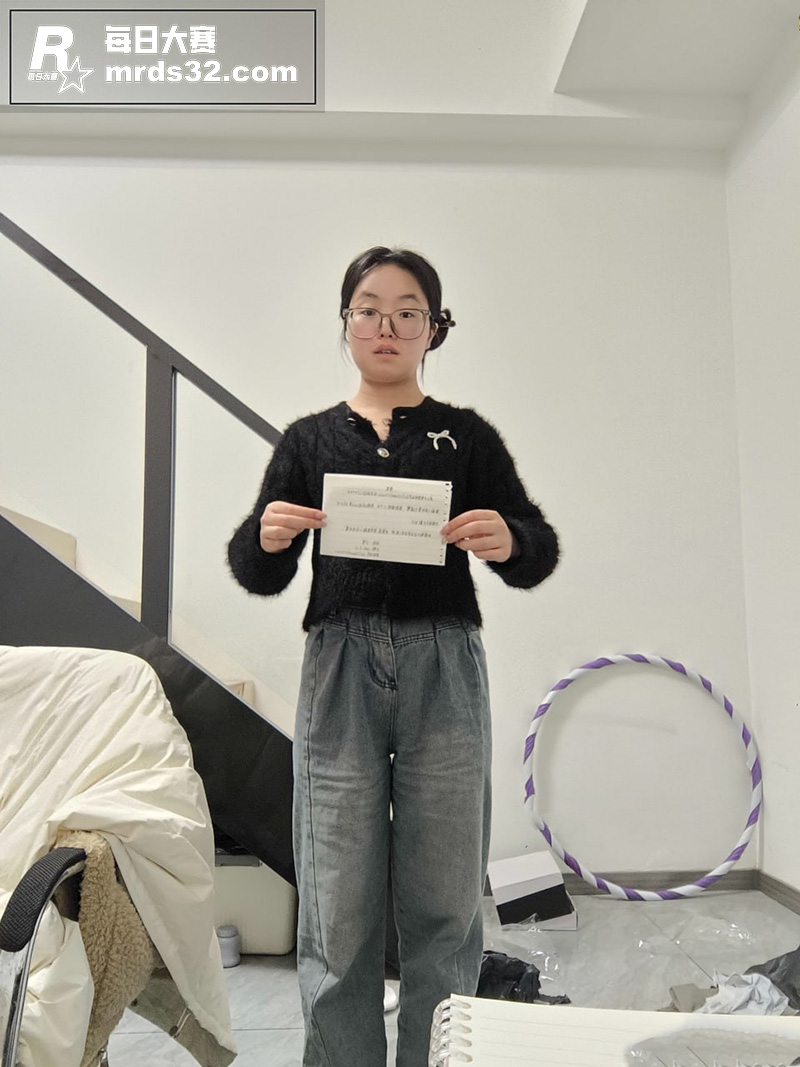 甘肃反差眼镜妹 于雪相关图片1