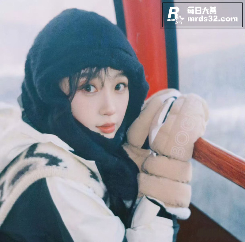 甘肃反差眼镜妹 于雪相关图片15