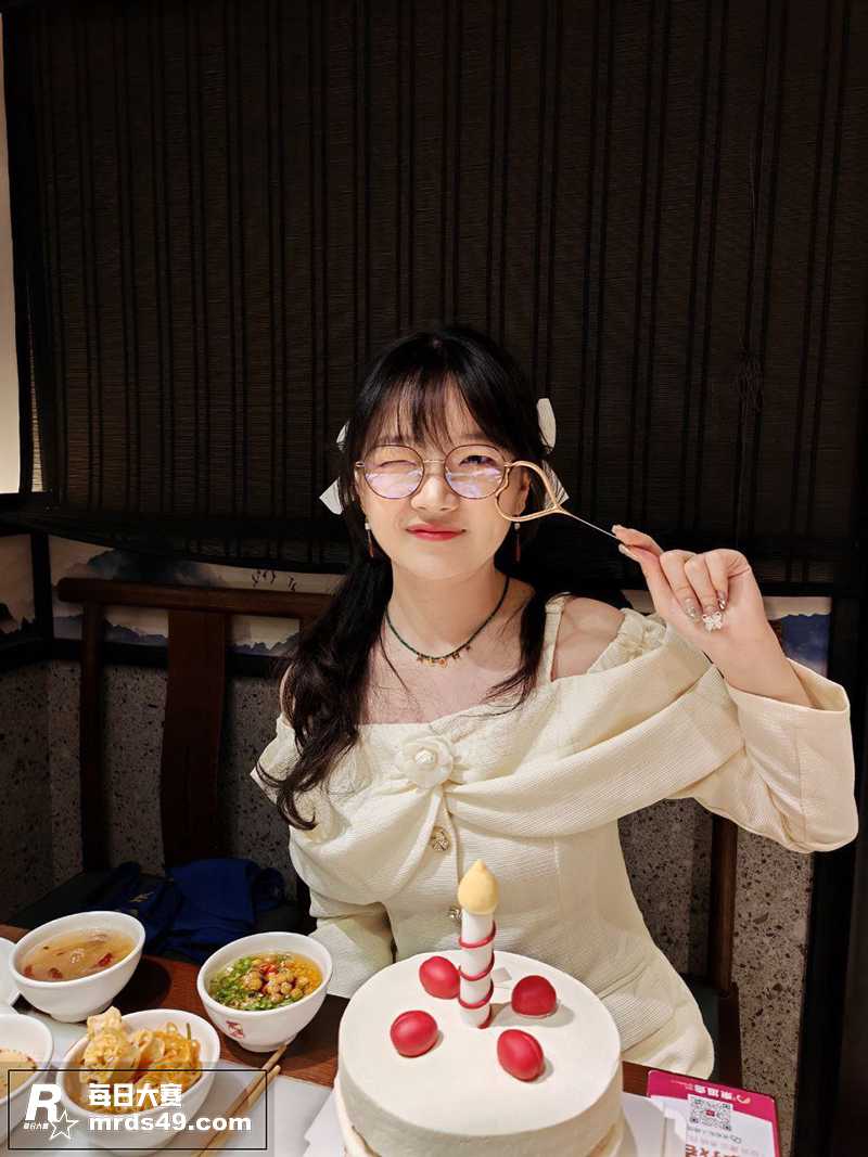 超级可爱的高中生 李相关图片1