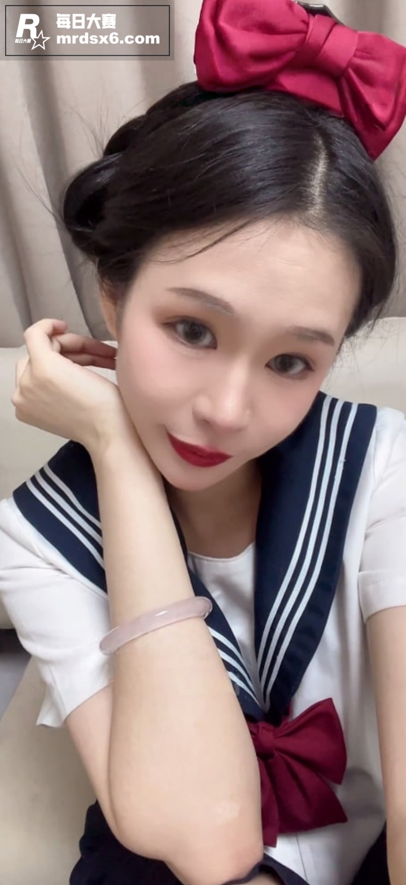 抖音高颜值网红 宵夜相关图片1
