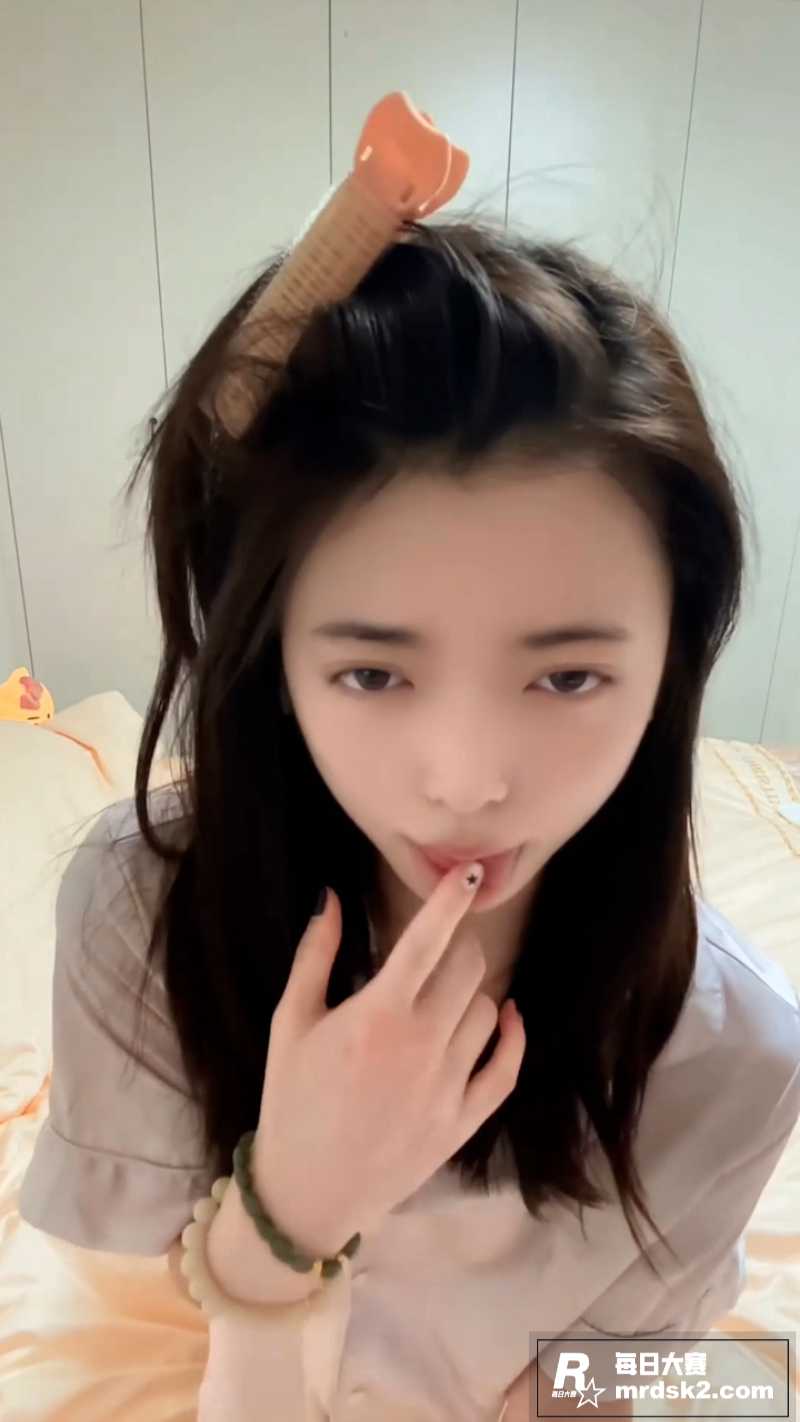 快手极品反差网红 媮相关图片1
