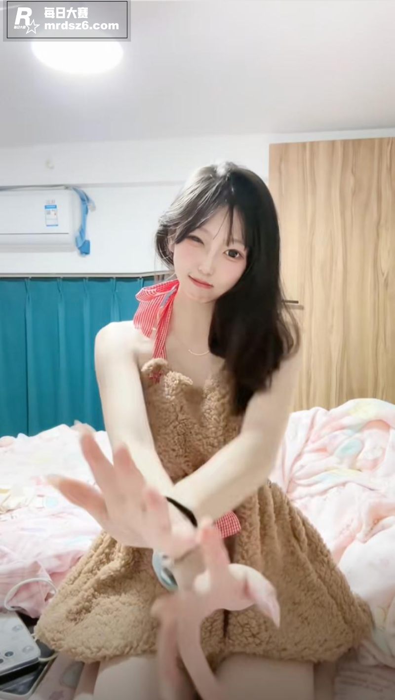 抖音10万粉丝网红 相关图片5
