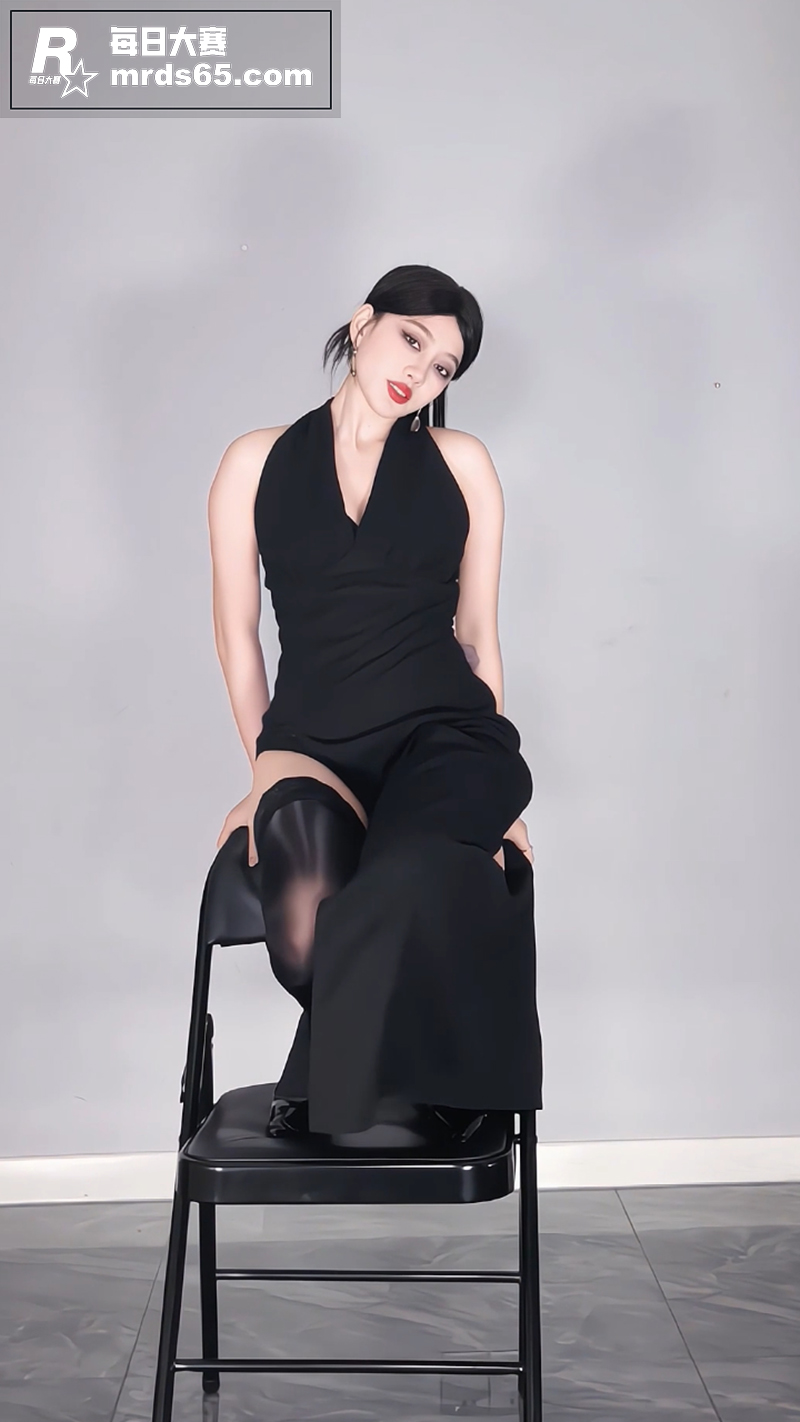 B站顶级御姐女神 小相关图片5
