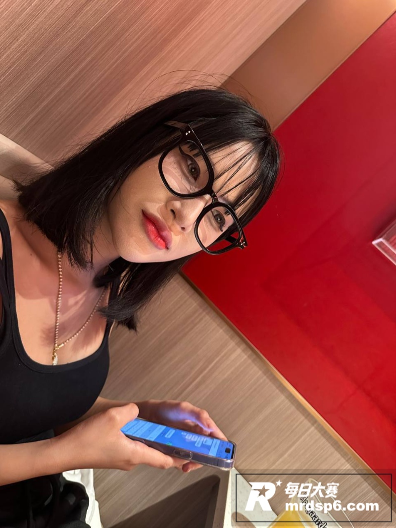 极品反差泰妹 在香港相关图片10