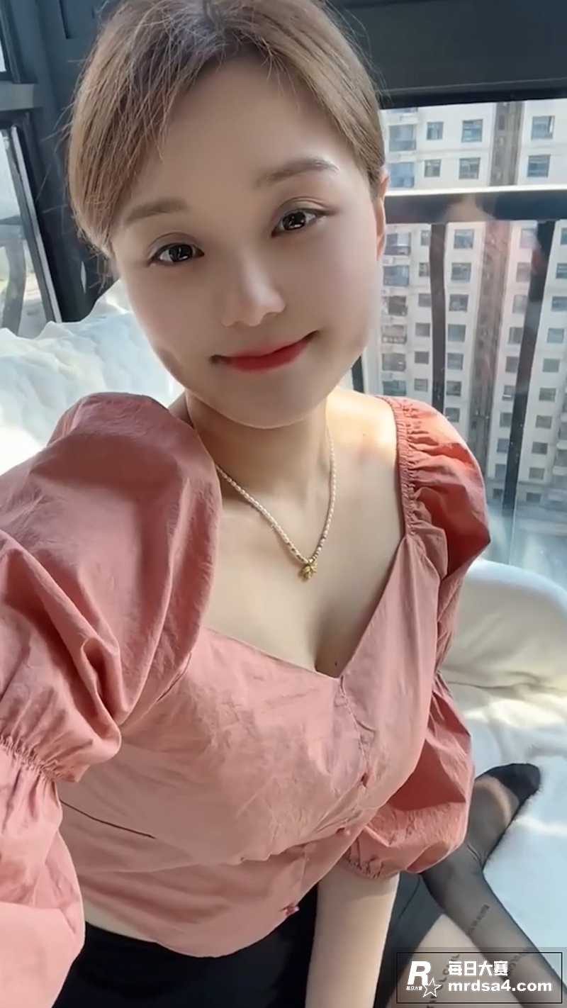 快手极品美少妇 居家相关图片2