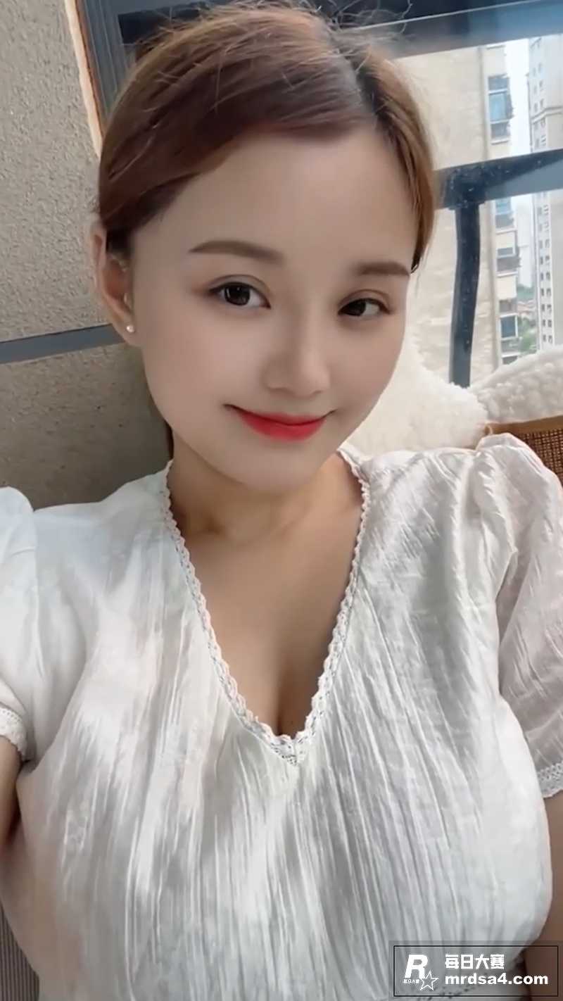 快手极品美少妇 居家相关图片3