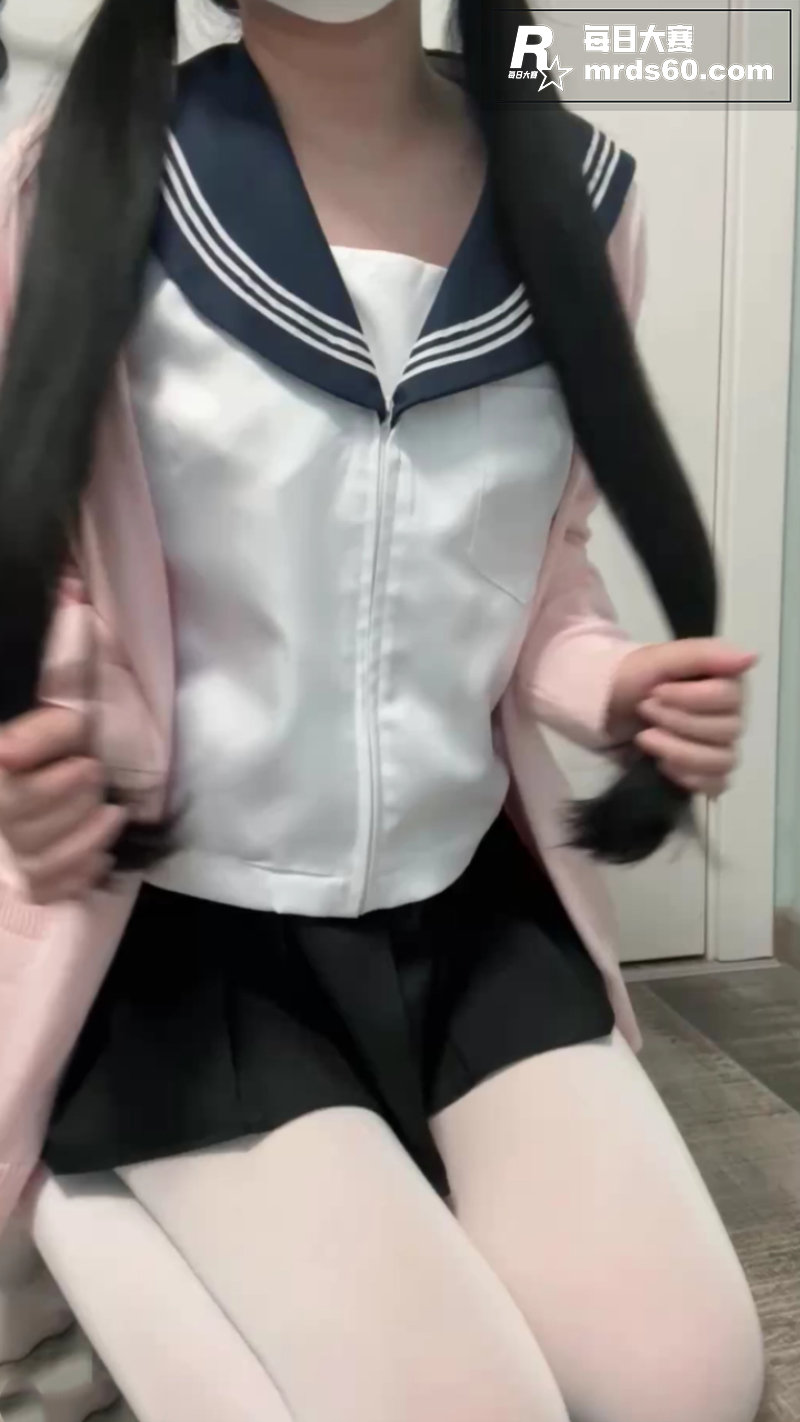 极品双马尾萝莉 爱吃相关图片1