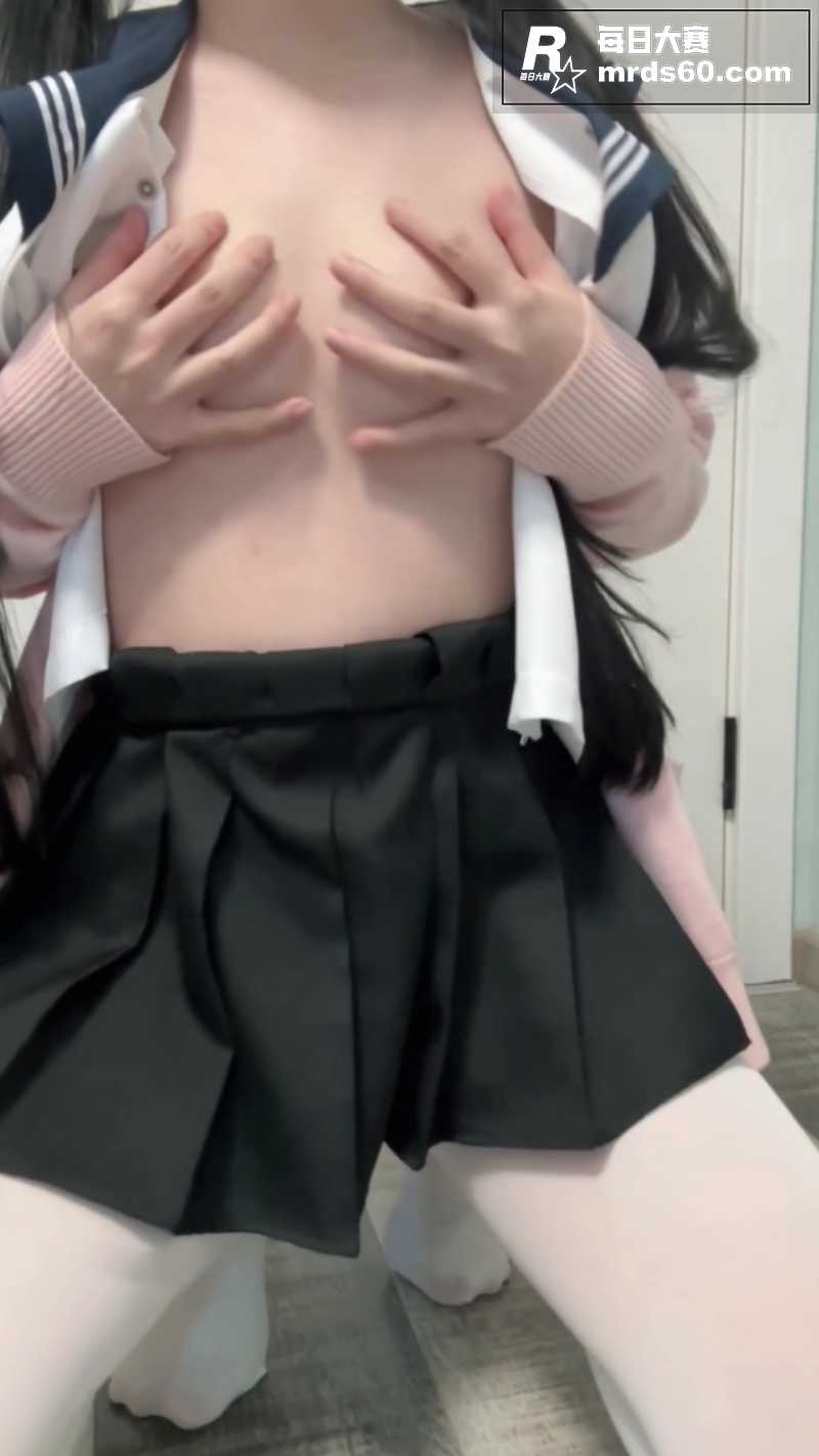 极品双马尾萝莉 爱吃相关图片2