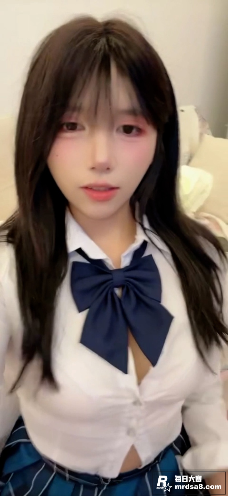 推特高颜值反差婊 已相关图片1