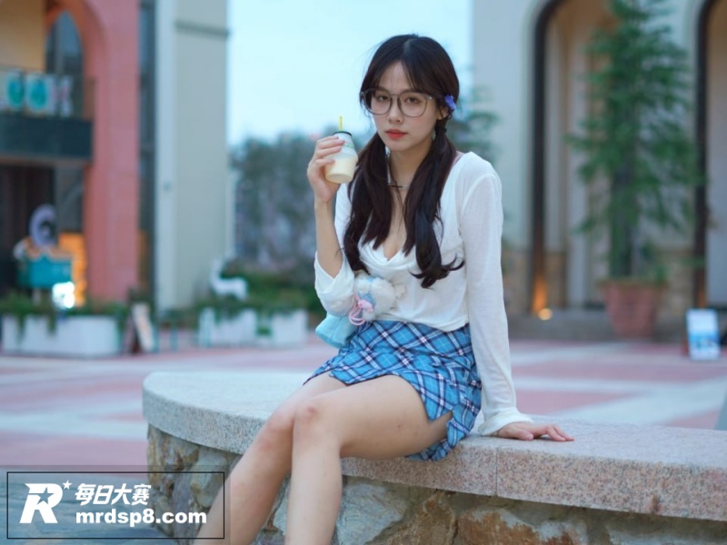 高颜值眼镜妹 Cea相关图片22