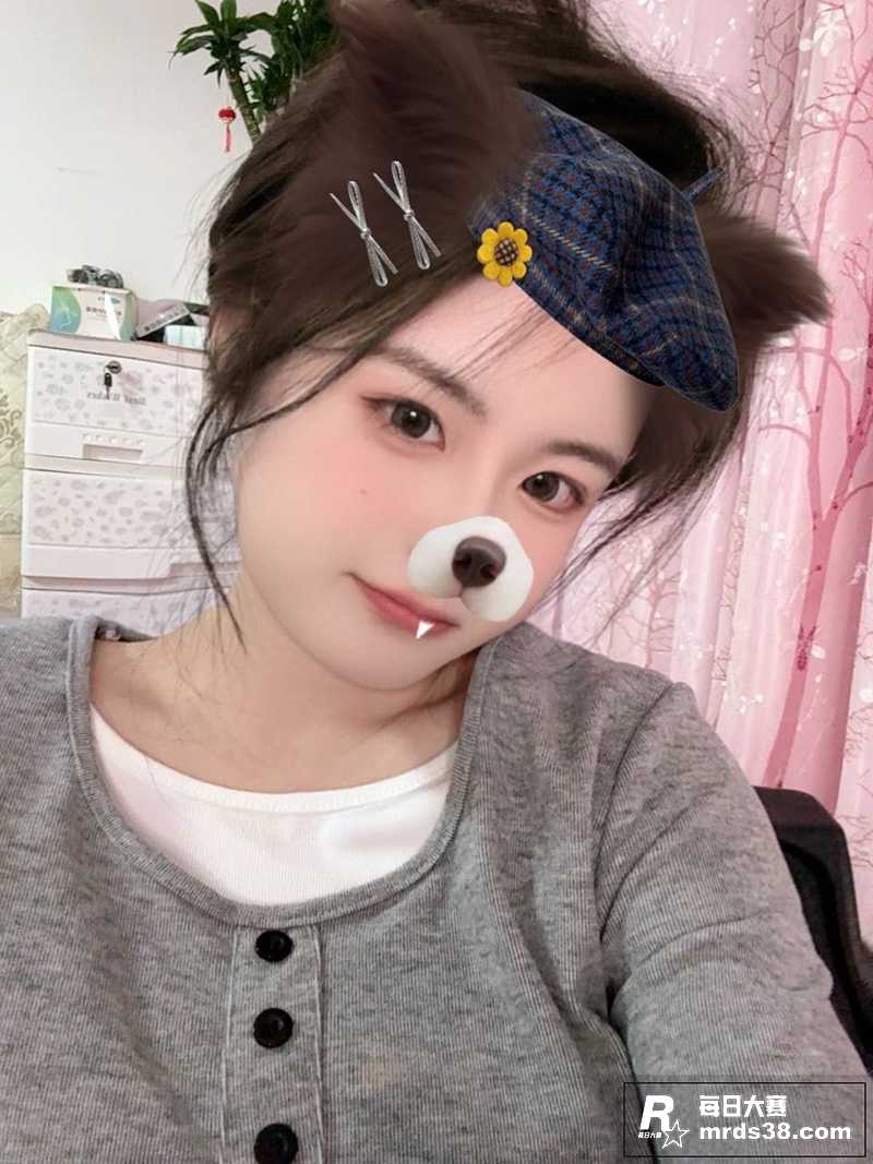 青岛00后幼师妹子 相关图片1