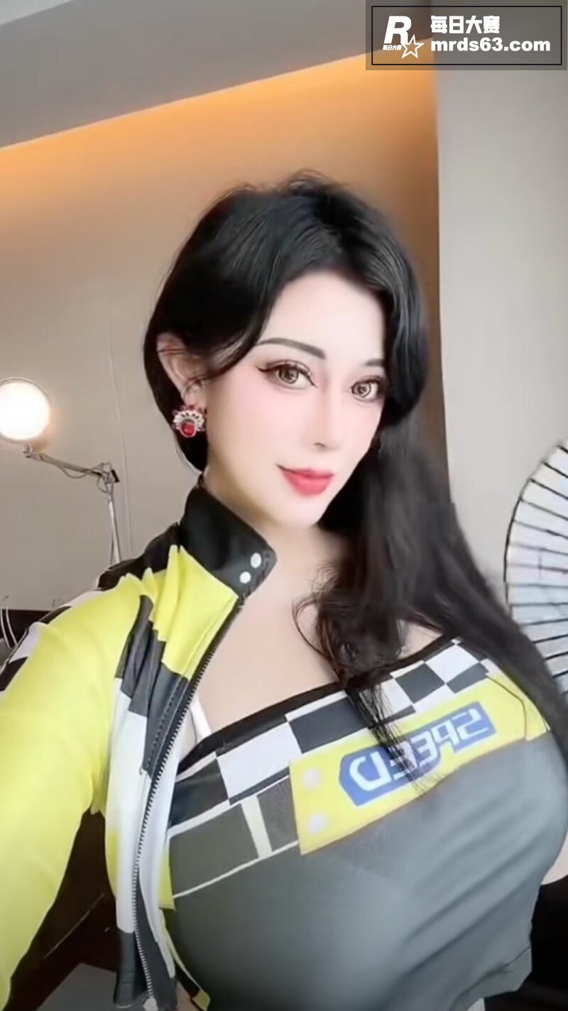 抖音巨乳肥臀网红御姐相关图片6