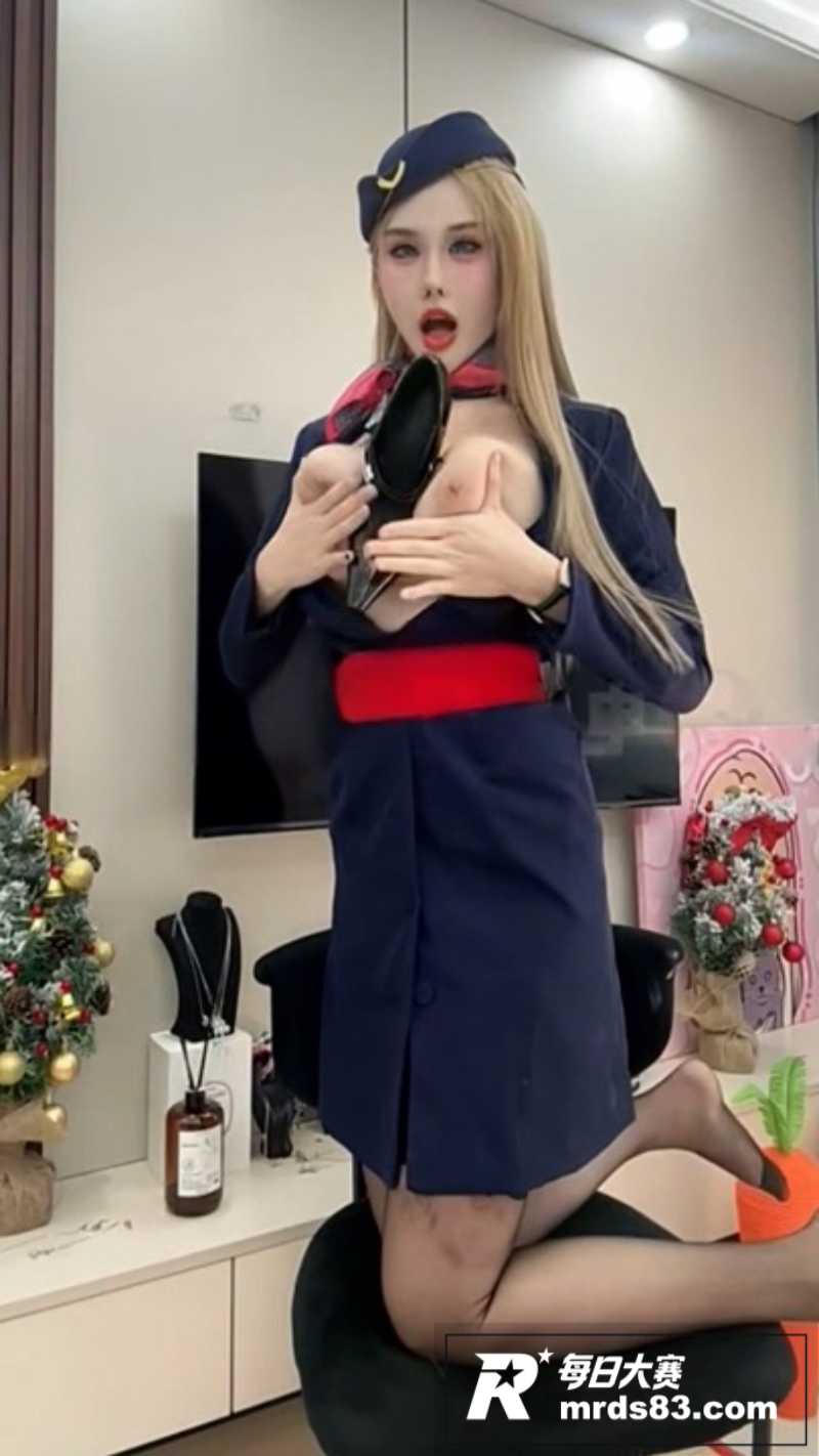 推特极品御姐 巨樱i相关图片3