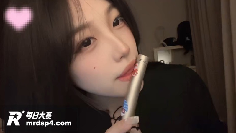 高颜值ASMR御姐女相关图片1
