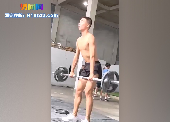 101.mp4000000.000WH700x500px