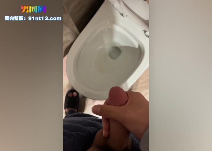 薄肌大屌鲜肉弟弟撸射专访solo 撸射大屌强劲喷精一米远 旺盛荷尔蒙足足撸射两次高潮才满足 - 图4
