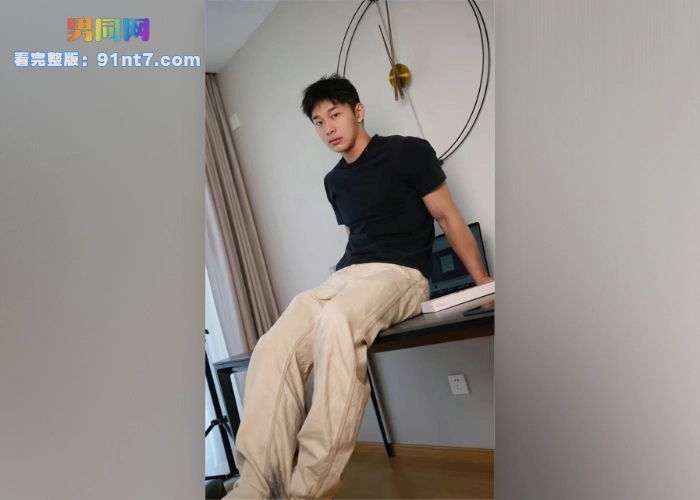 抖音健身网红 小徐 采访被录屏合集视频流出 大屌撸射惊呆粉丝 本人直播回应此事件 - 图5
