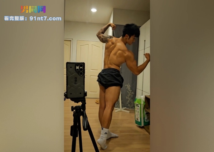 香港健身网黄 Vincent Hong 专访视频流出 健硕大屌撸射满手 画面淫靡不已 - 图1