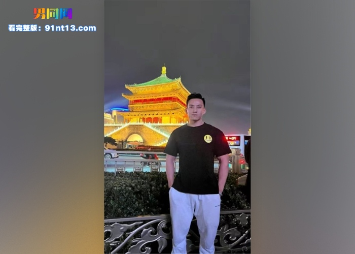 抖音网红 俊杰没肌肉 被女记者专访合集流出 天菜男模反差撸射调教引爆网络 - 图2