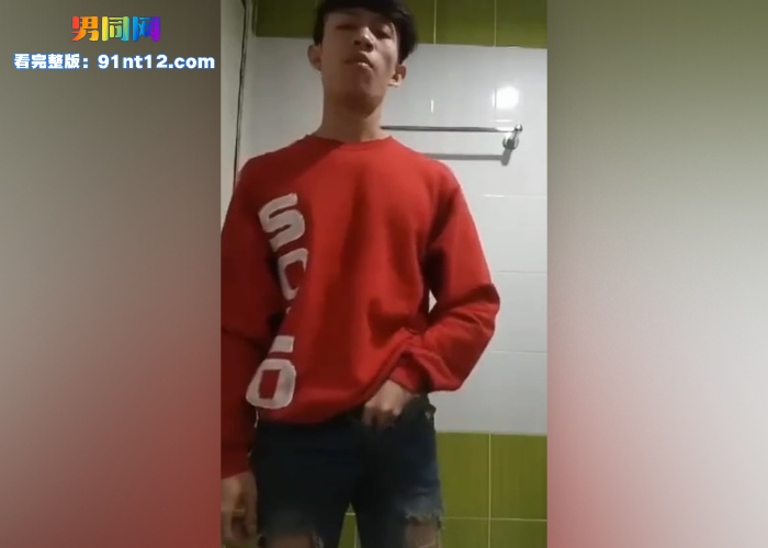 东南亚直男帅哥专访撸射自拍 洗手盆前撸射喷精 床上抱着枕头就是硬操 怼屏撸射高潮喷精 - 图2