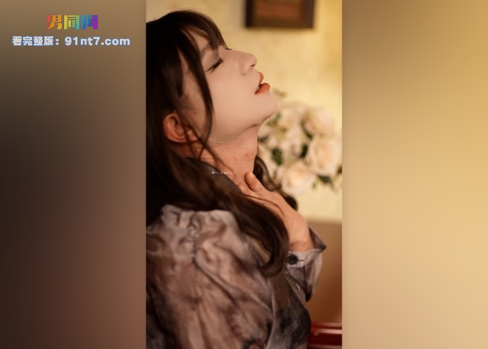  推特大神摄影师 Tiger胖虎 出品伪娘 树树 丰满肥臀熟女系CD肉丝发骚自慰 - 图4