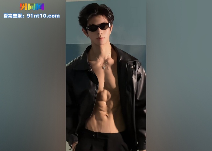 抖音89万粉丝网红 李思奇 早期撸射专访视频流出 强悍性能力连续撸射两次方休止 - 图3