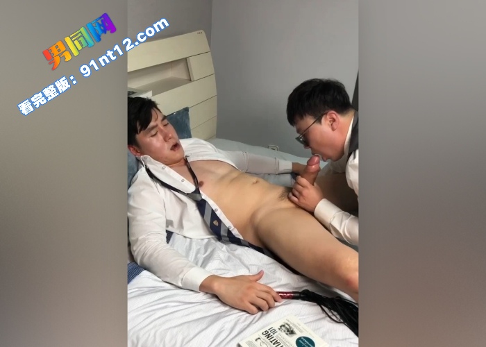 巨根正装总裁潜规则下属 口交就将嘴给塞满了 无套巨根后入直接受不了嗷嗷叫 实在是太爽了 - 图3