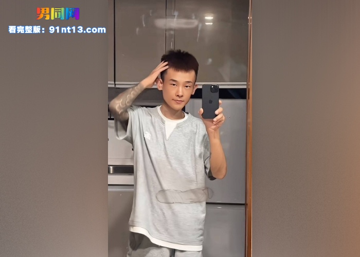 抖音网红精神小伙 孙泽 被粉丝各种姿势爆操 反向后入操爽 还被内射骚穴 - 图3