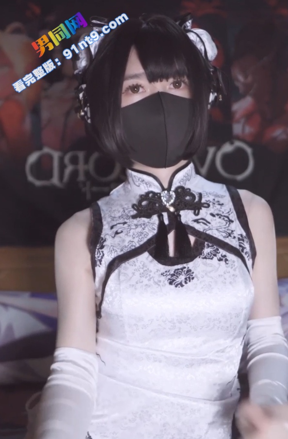 推特超人气萝莉伪娘 xixiyaxixi 旗袍白丝自慰自拍 肉丝包裹大鸡巴撸射 精液喷射灌满丝袜看着都想操她 - 图1