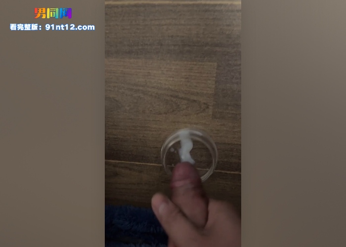 可爱鲜肉弟弟专访自拍求调教 吐舌撸射嫩鸡 掰臀晒菊 旺盛精力连续自慰撸射两次 - 图6